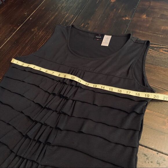Black Sleeveless Ruffled Tank Top - Picture 4 of 6